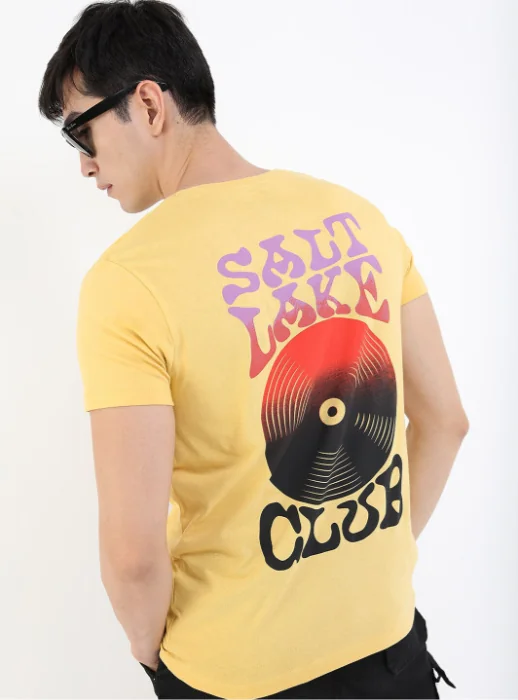 HIGHLANDER Men Yellow Printed Slim Fit T-shirt