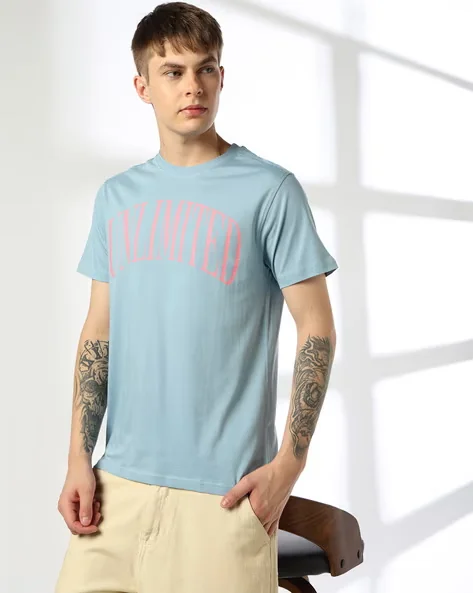 Men Typographic Print Regular Fit Crew-Neck T-Shirt
